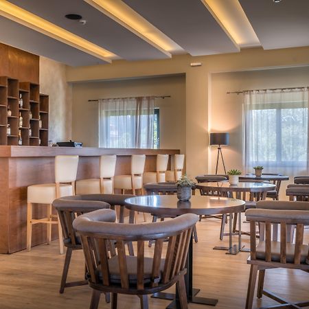 Elegance Luxury Executive Suites - Adults Only Tragaki Esterno foto